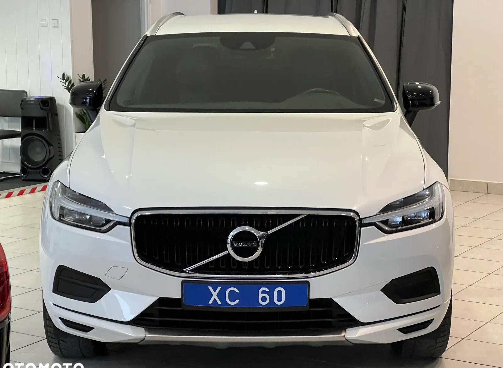 Volvo XC 60 cena 117900 przebieg: 224000, rok produkcji 2018 z Zelów małe 121